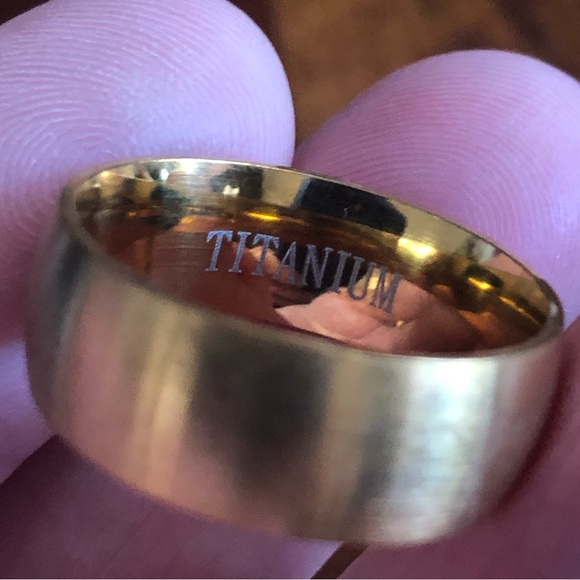 Men’s matte frosted titanium steel wide gold band ring NWT 9 - Picture 6 of 9